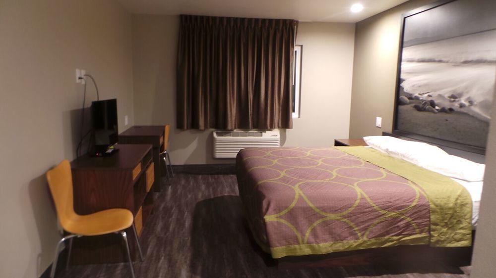 Super 8 By Wyndham San Diego/Imperial Beach Ngoại thất bức ảnh