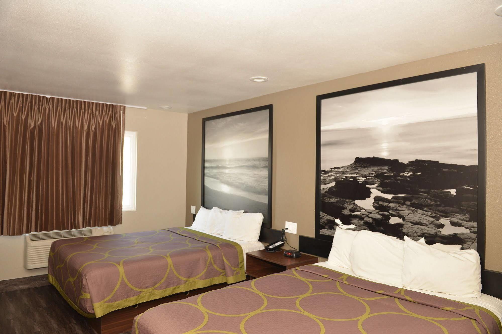 Super 8 By Wyndham San Diego/Imperial Beach Ngoại thất bức ảnh